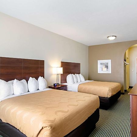 Quality Inn & Suites Near Tanger Outlet Mall Gonzales Zewnętrze zdjęcie