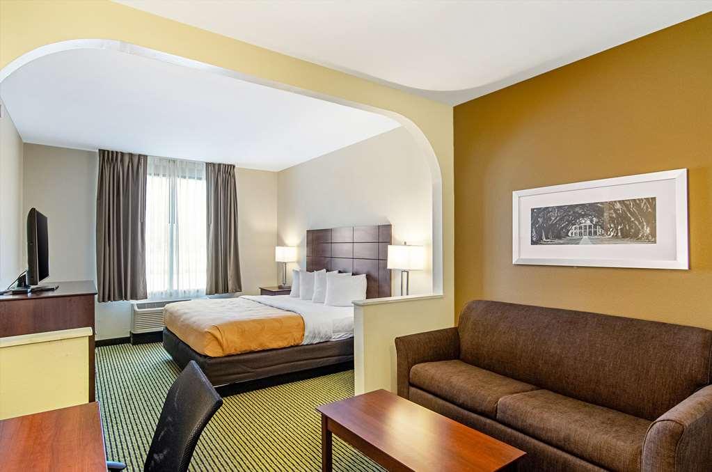 Quality Inn & Suites Near Tanger Outlet Mall Gonzales Pokój zdjęcie