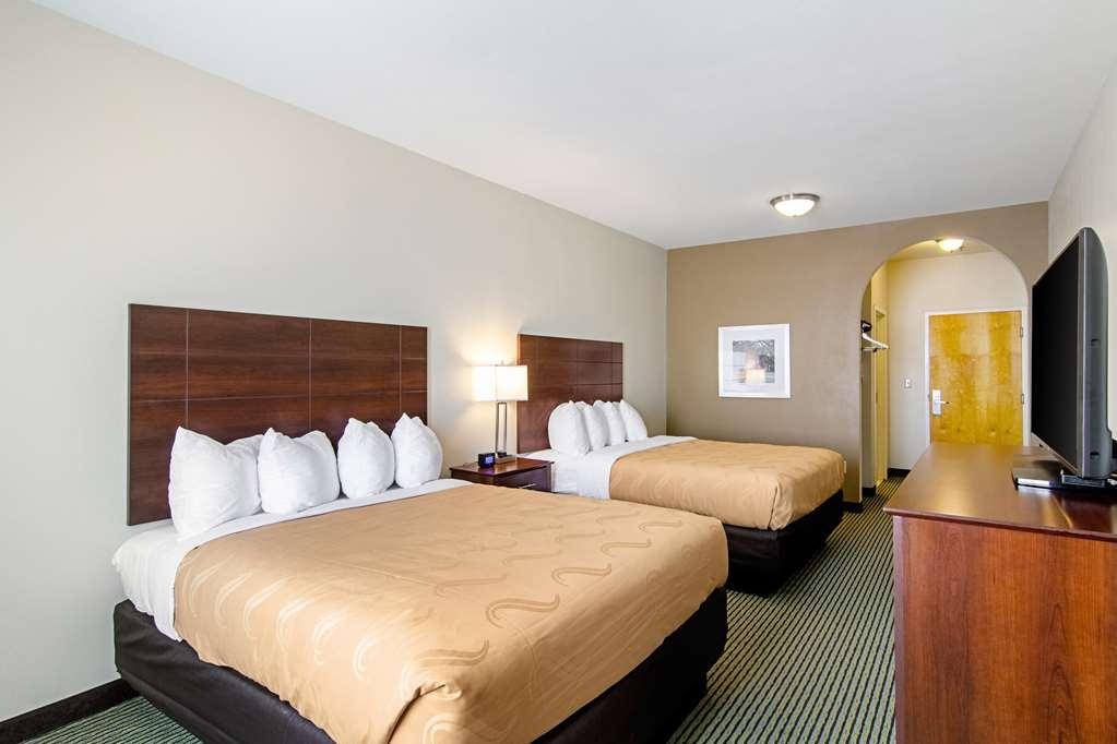 Quality Inn & Suites Near Tanger Outlet Mall Gonzales Pokój zdjęcie